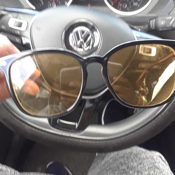 GUCCI GLASSES - Picture 2 of 2